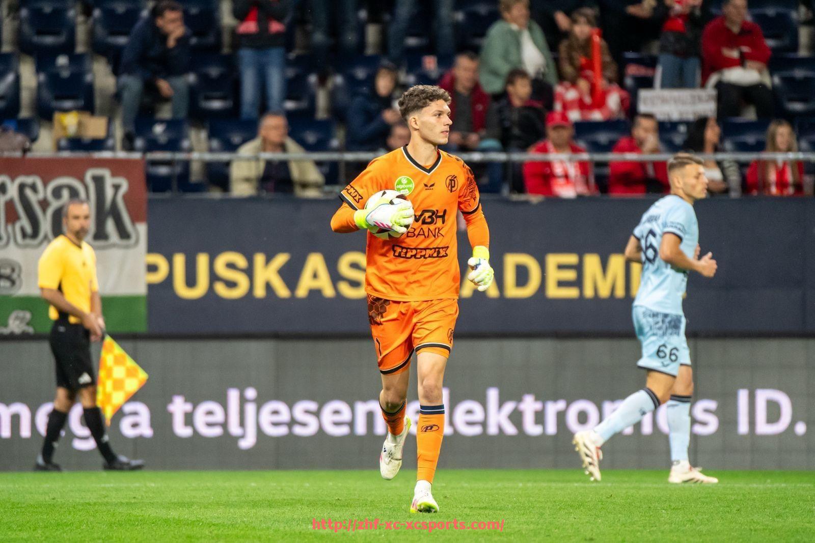 杏彩体育-法甲历届最佳比赛转折点及其对联赛走向的影响