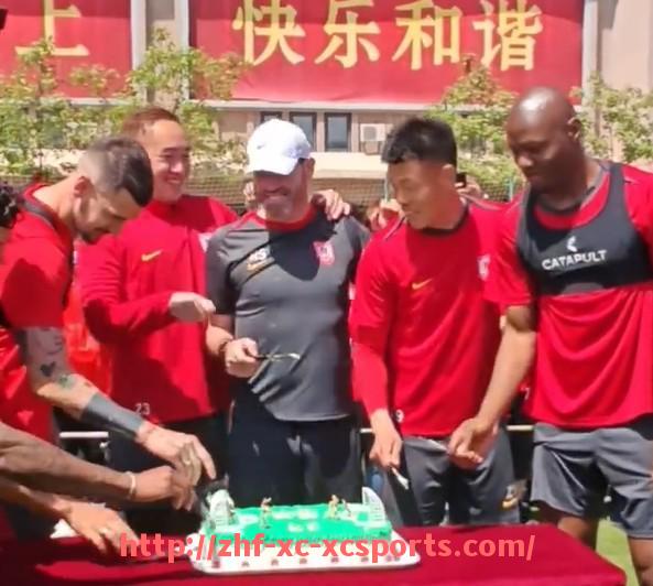 杏彩体育-火箭队致敬科比的历史瞬间及感人赛事回顾